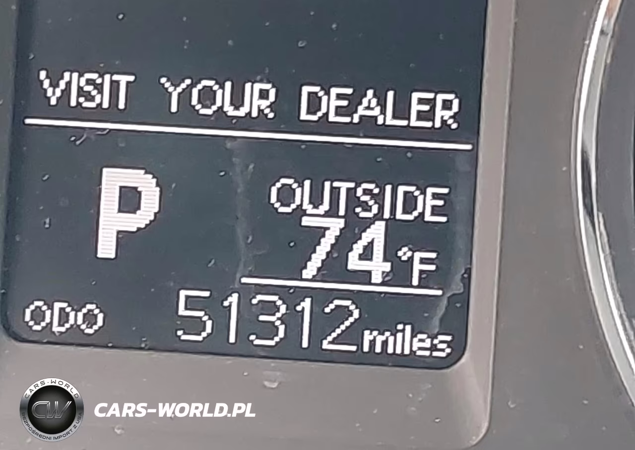 2018 Toyota Corolla Le VIN:5YFBURHE5JP832233 - 16