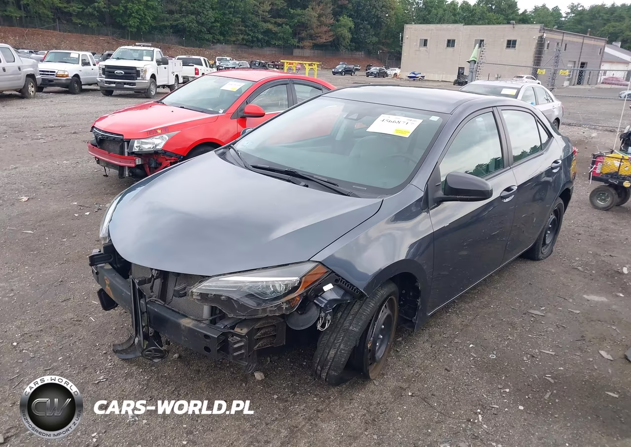 2018 Toyota Corolla Le VIN:5YFBURHE5JP832233 - 2