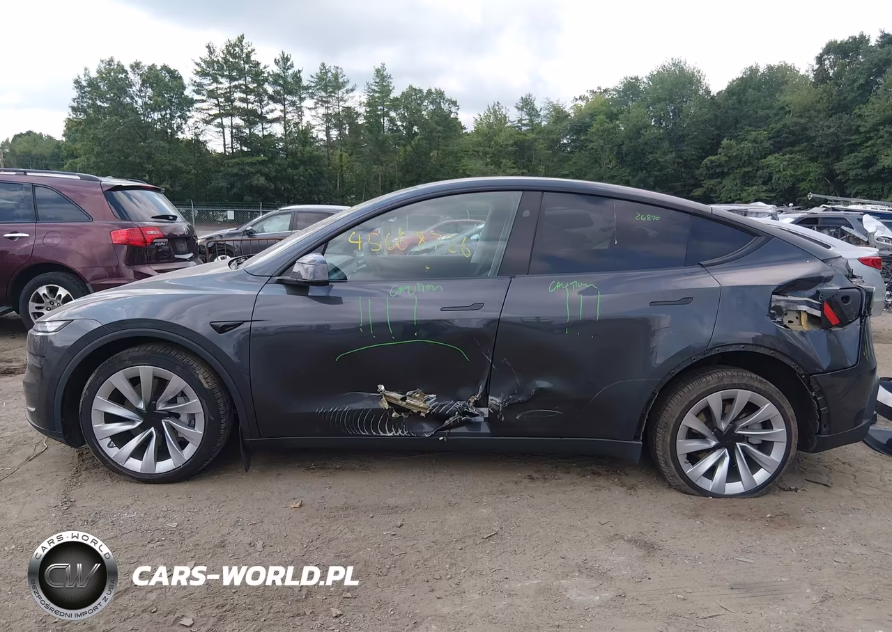 2026 Tesla Model Y All-Wheel Drive-Long Range Launch Series-Premium All-Wheel Drive VIN:7SAYGDEEXTF388938 - 15
