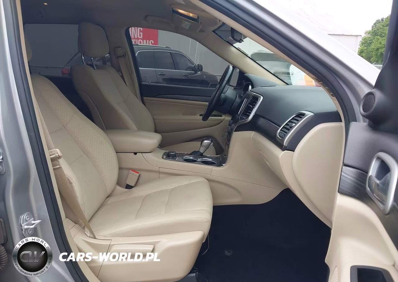 2019 Jeep Grand Cherokee Laredo E 4X4 VIN:1C4RJFAG5KC837038 - 5
