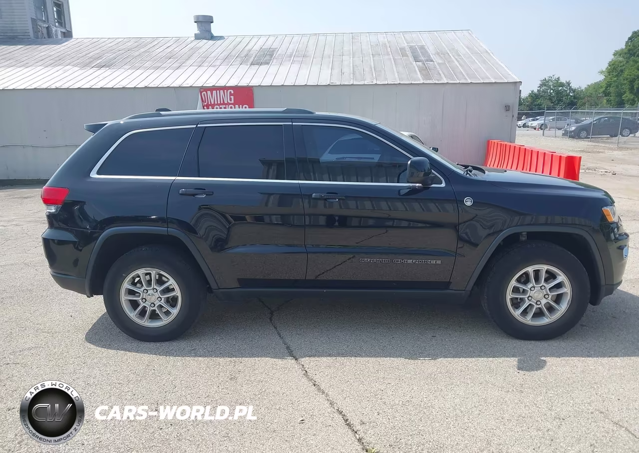 2019 Jeep Grand Cherokee Laredo E 4X4 VIN:1C4RJFAG7KC837039 - 16