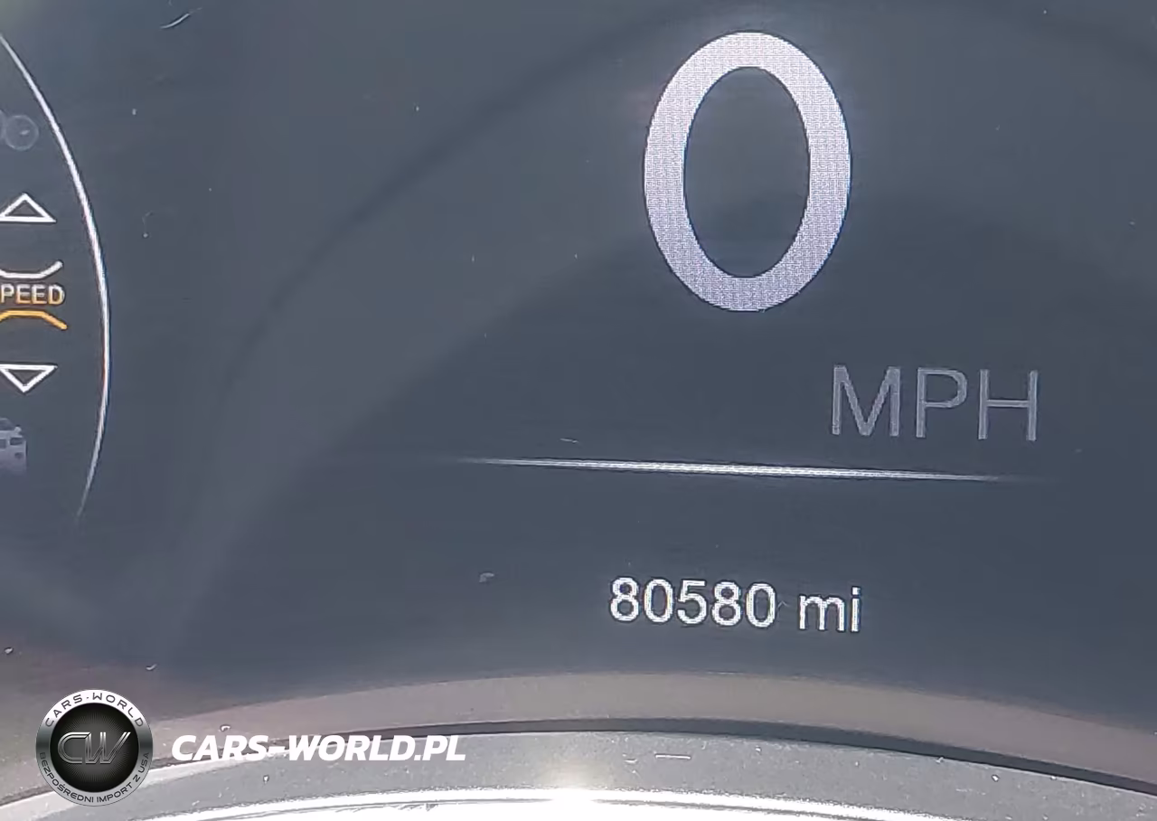 2019 Jeep Grand Cherokee Laredo E 4X4 VIN:1C4RJFAG7KC837039 - 18