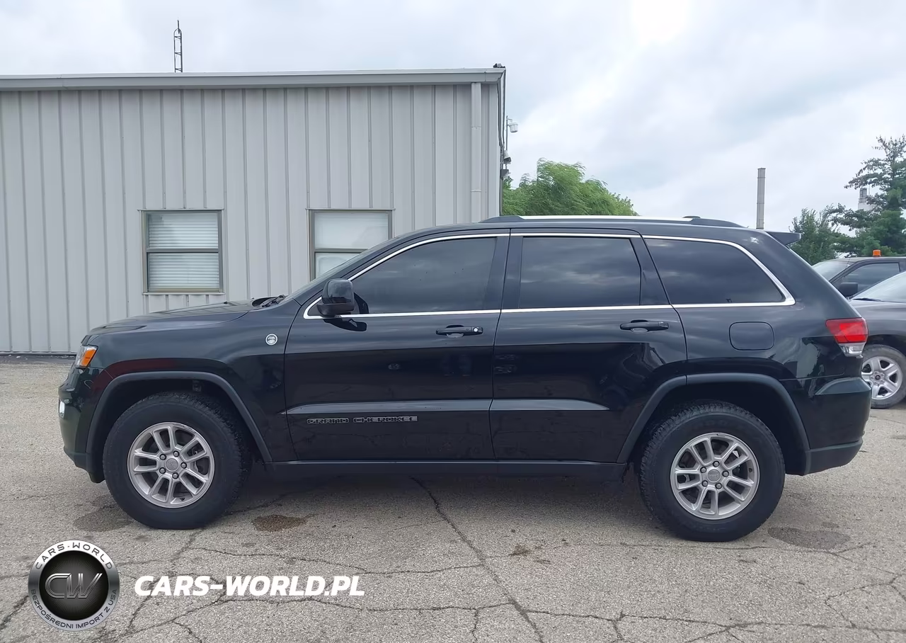 2020 Jeep Grand Cherokee Laredo E 4X4 VIN:1C4RJFAG8LC193861 - 17