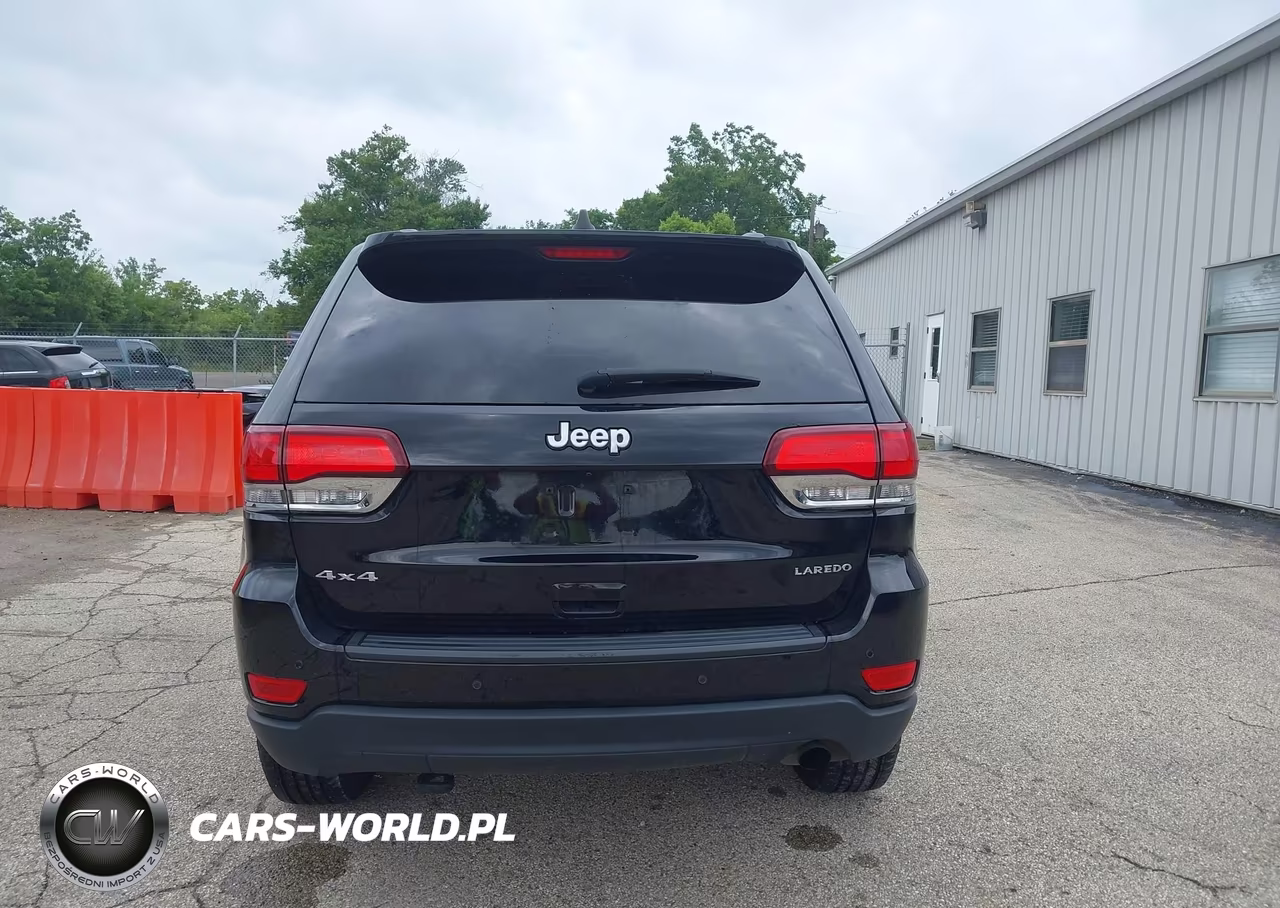 2020 Jeep Grand Cherokee Laredo E 4X4 VIN:1C4RJFAG8LC193861 - 19