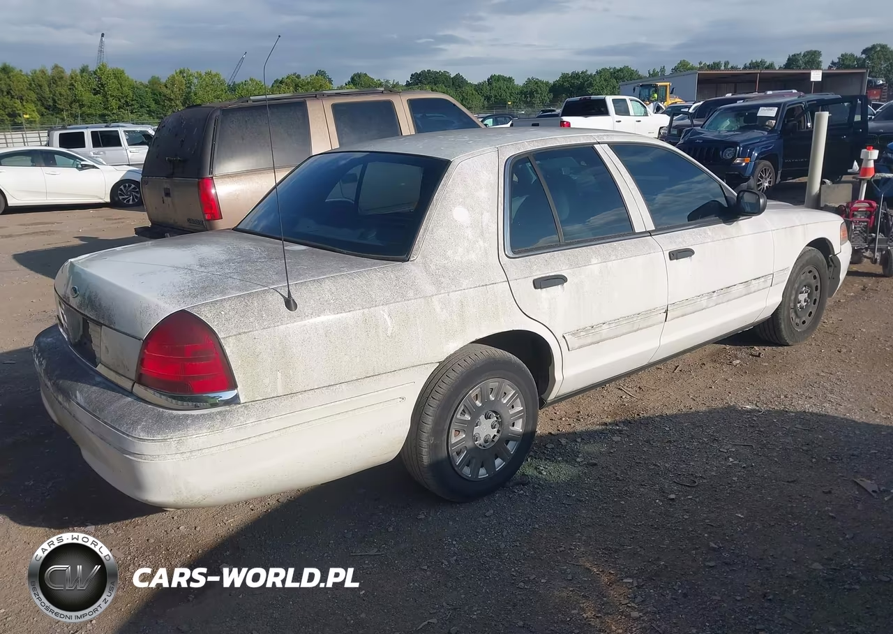 2005 Ford Crown Victoria Standard VIN:2FAFP73W85X103311 - 4