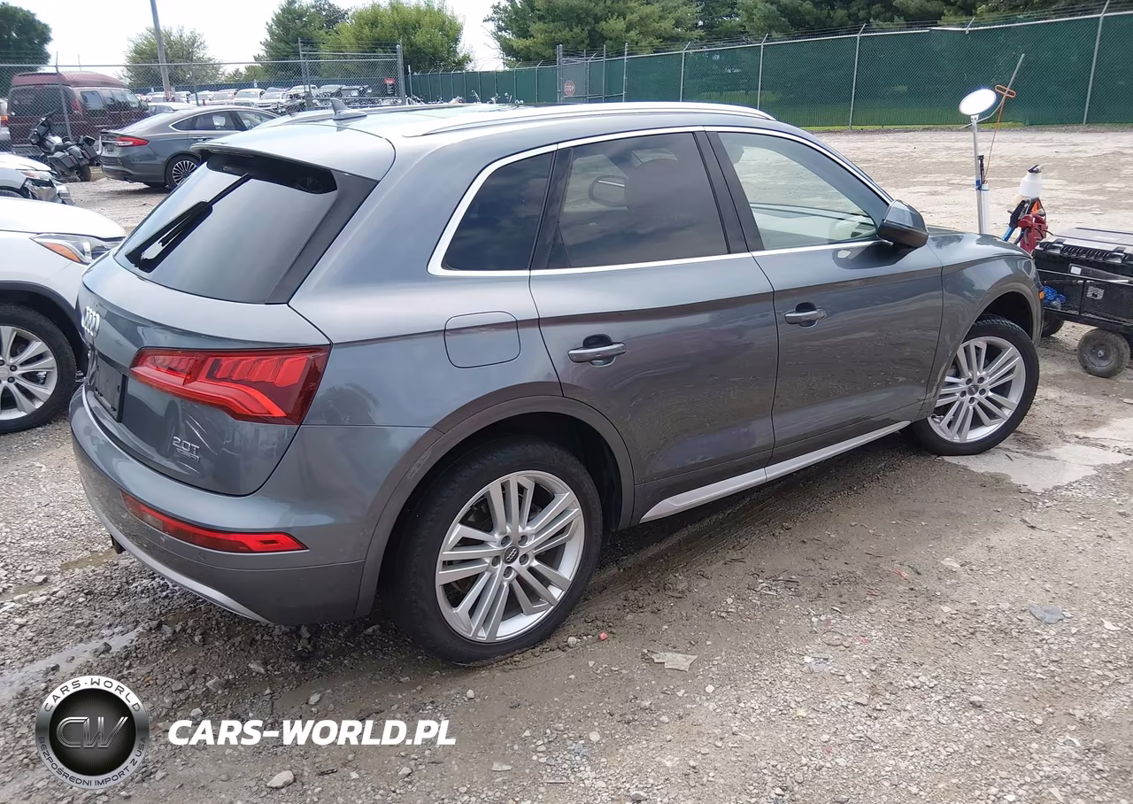 2018 Audi Q5 2.0T Premium-2.0T Tech Premium VIN:WA1BNAFY1J2017094 - 4