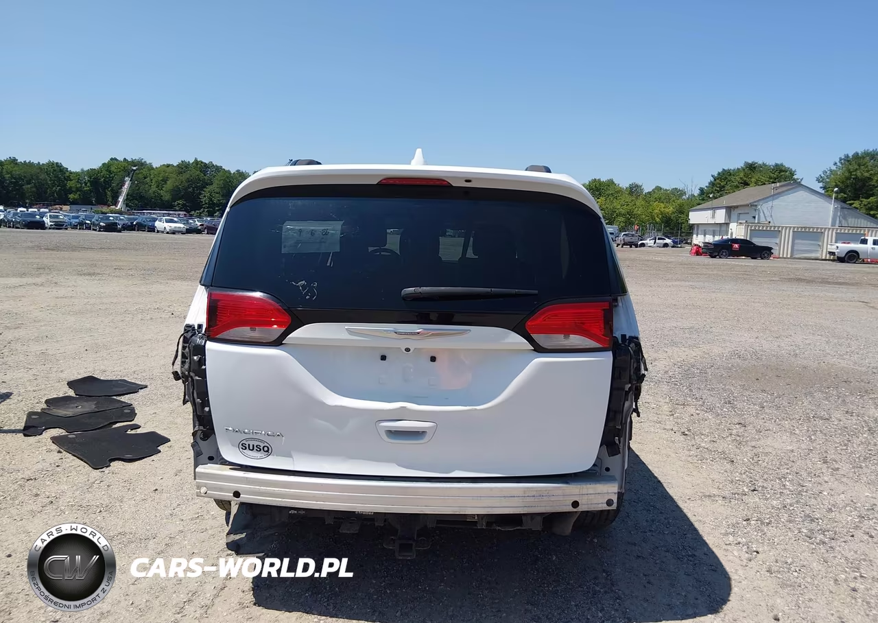 2017 Chrysler Pacifica Touring L VIN:2C4RC1BG2HR520958 - 17
