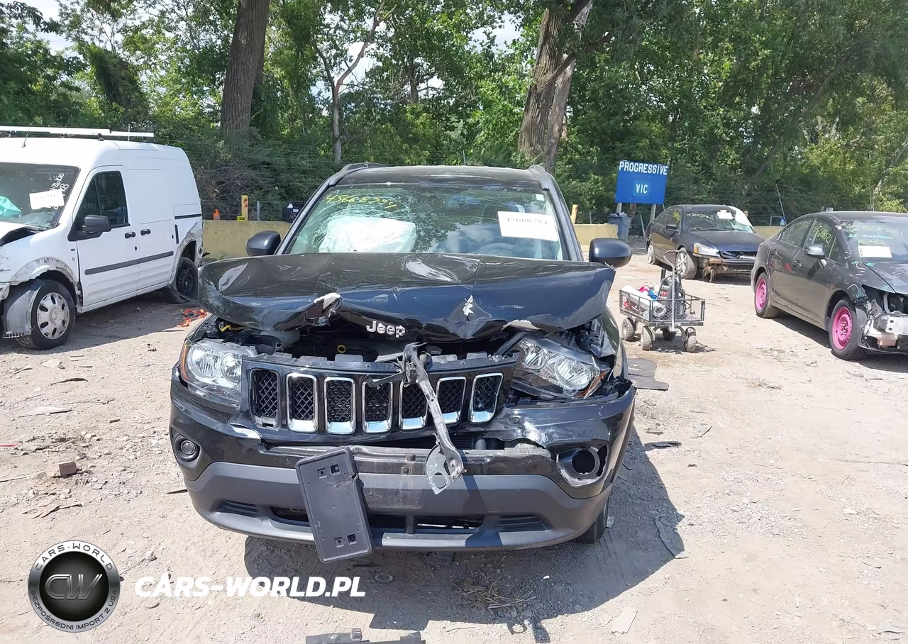 2015 Jeep Compass Sport VIN:1C4NJCBA5FD143778 - 12