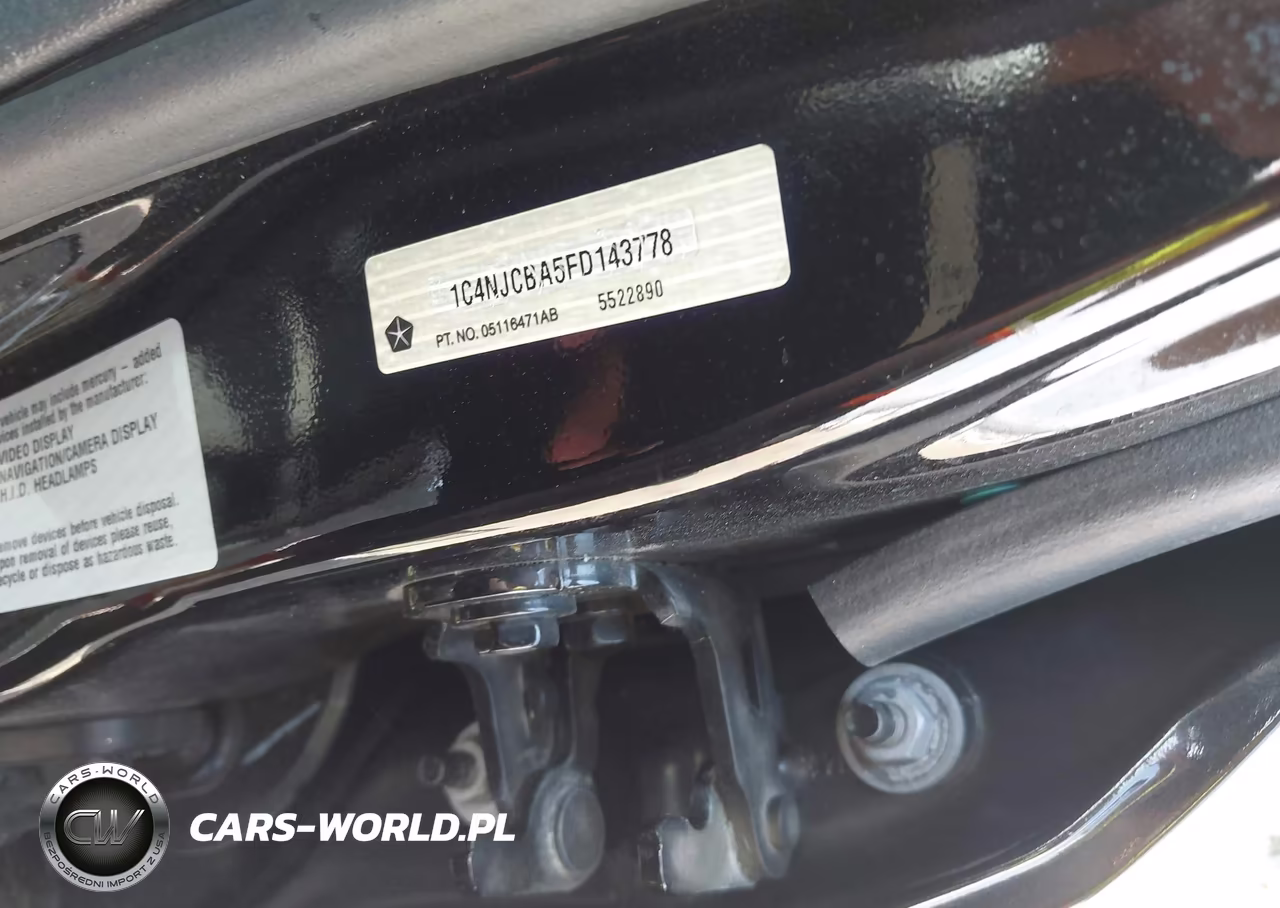 2015 Jeep Compass Sport VIN:1C4NJCBA5FD143778 - 9