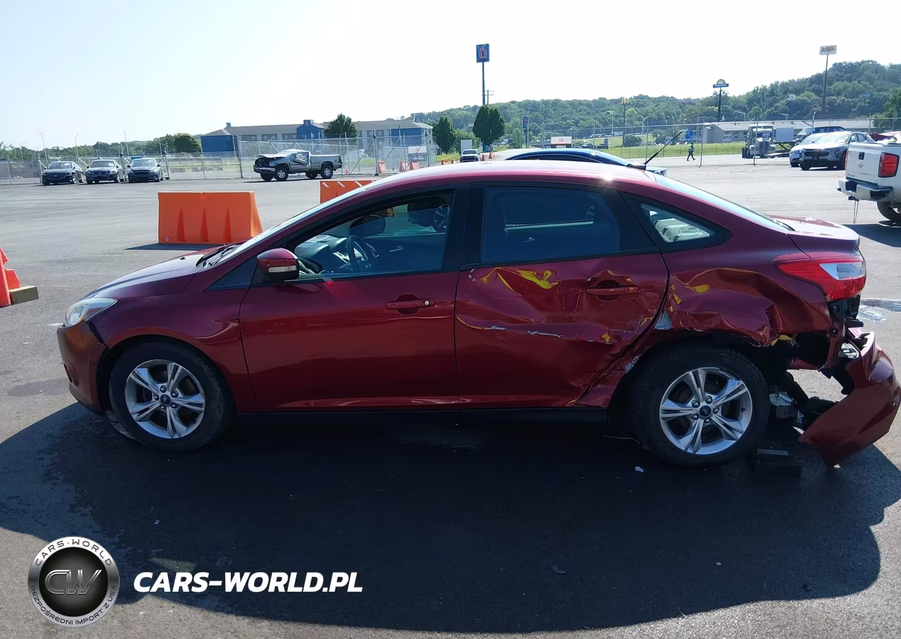 2014 Ford Focus Se VIN:1FADP3F27EL388380 - 14