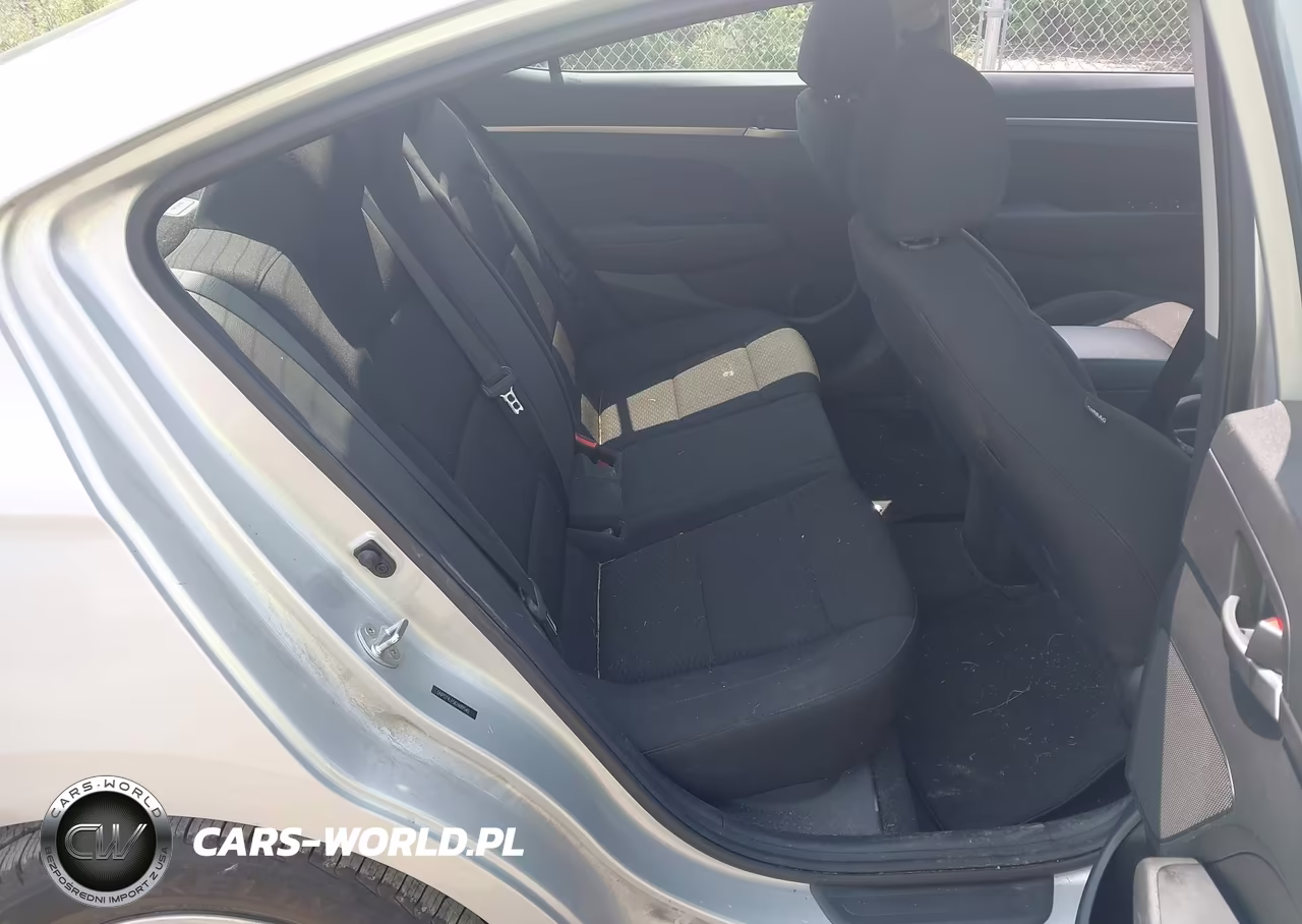 2019 Hyundai Elantra Se VIN:5NPD74LF5KH489540 - 8