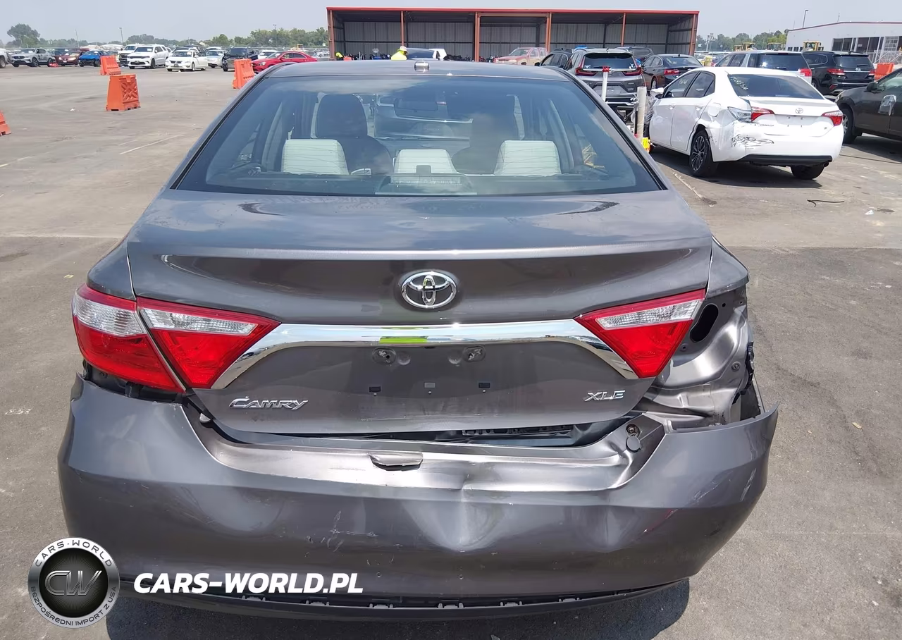 2017 Toyota Camry Xle VIN:4T1BF1FKXHU302790 - 17