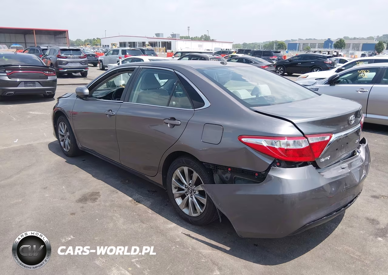 2017 Toyota Camry Xle VIN:4T1BF1FKXHU302790 - 3