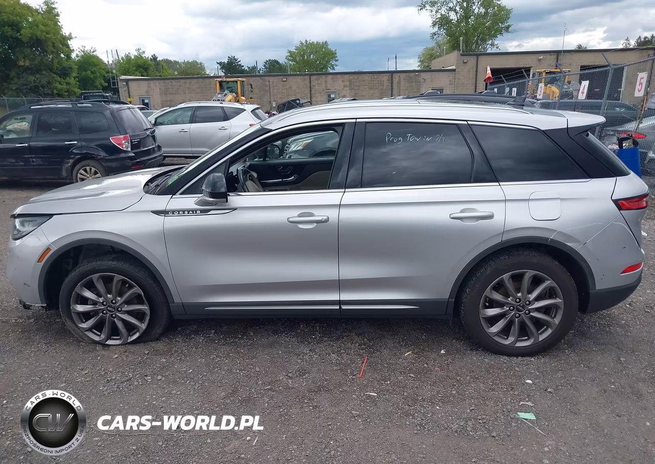 2020 Lincoln Corsair Standard VIN:5LMCJ1D96LUL21961 - 14