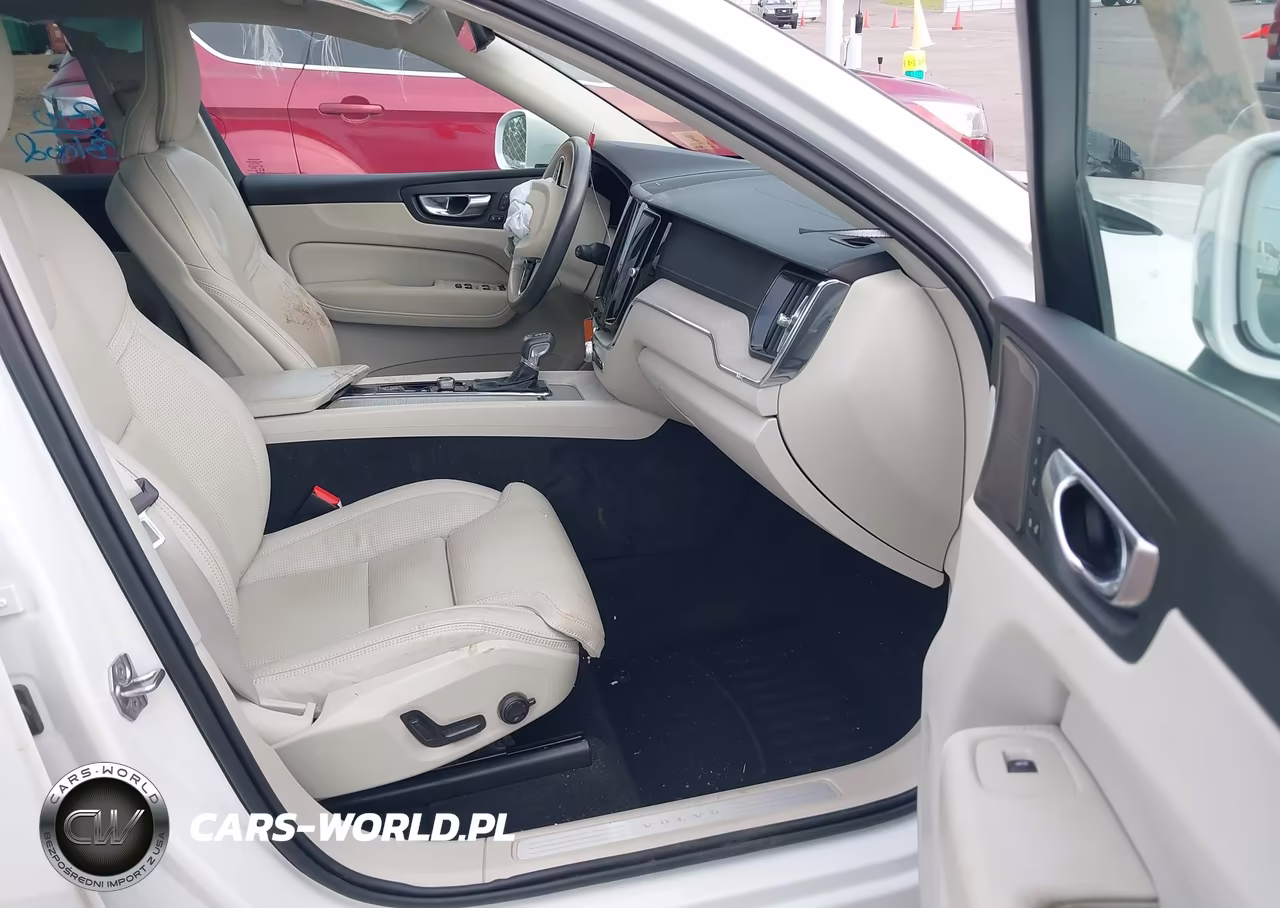 2021 Volvo Xc60 T5 Inscription VIN:YV4102DL7M1810548 - 5