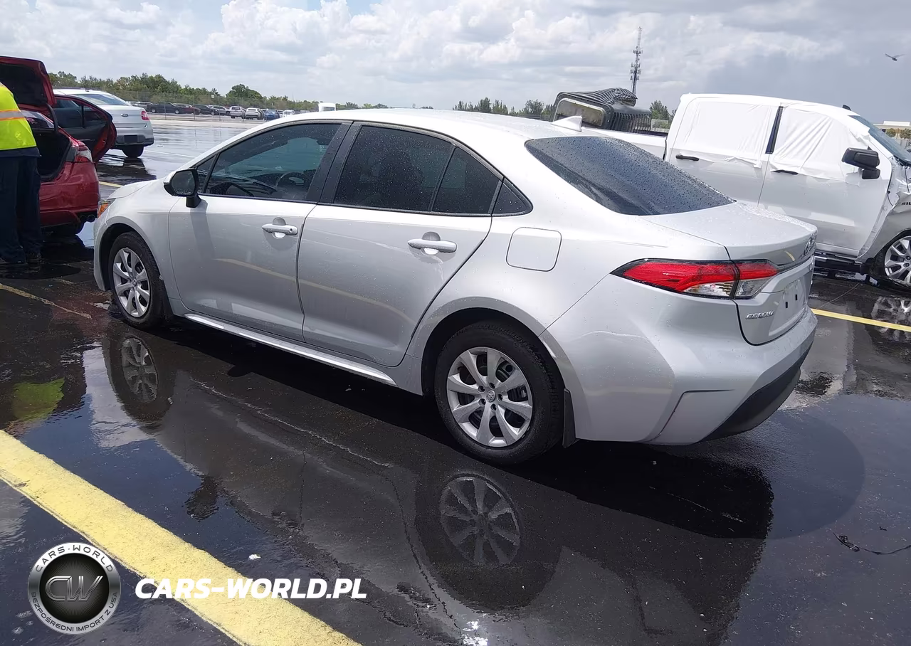 2026 Toyota Corolla Le VIN:5YFB4MDE5TP413973 - 3