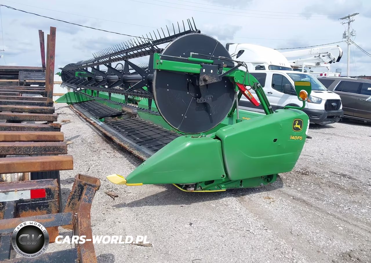 2015 John Deere 640