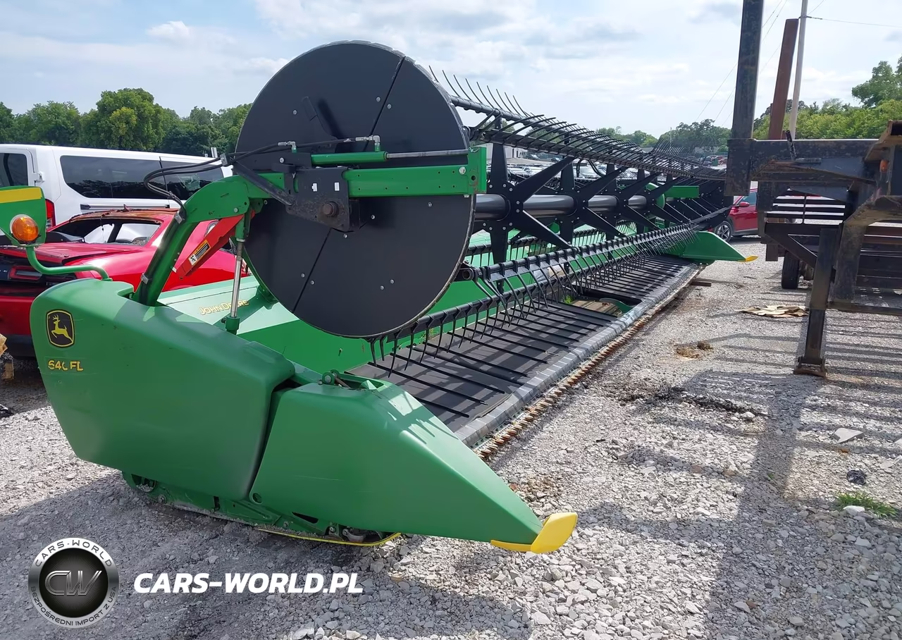 2015 John Deere 640 VIN:1H0640FDHF0775387 - 4