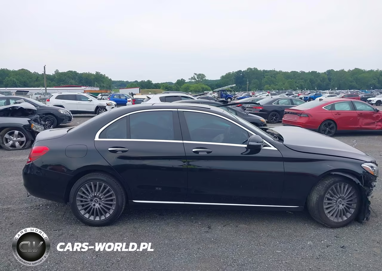2016 Mercedes-Benz C 300 Luxury 4Matic VIN:55SWF4KB2GU114901 - 14