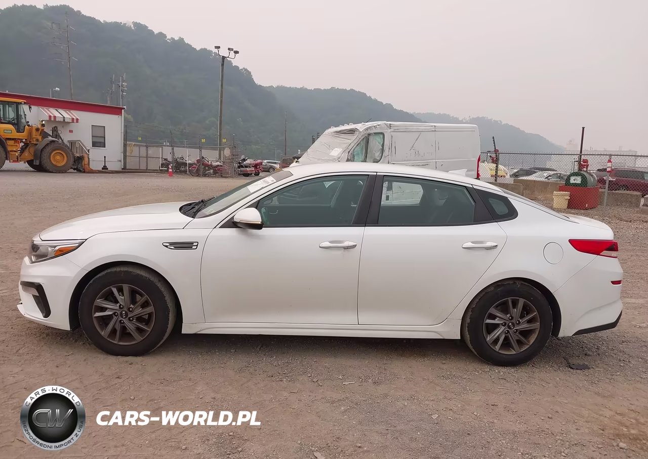 2019 Kia Optima Lx VIN:5XXGT4L34KG359789 - 14