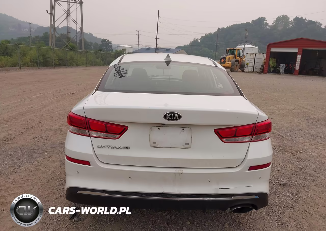 2019 Kia Optima Lx VIN:5XXGT4L34KG359789 - 16