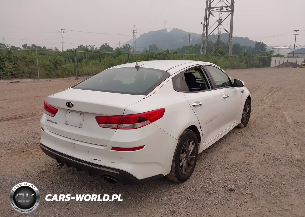 2019 Kia Optima Lx VIN:5XXGT4L34KG359789 - 4