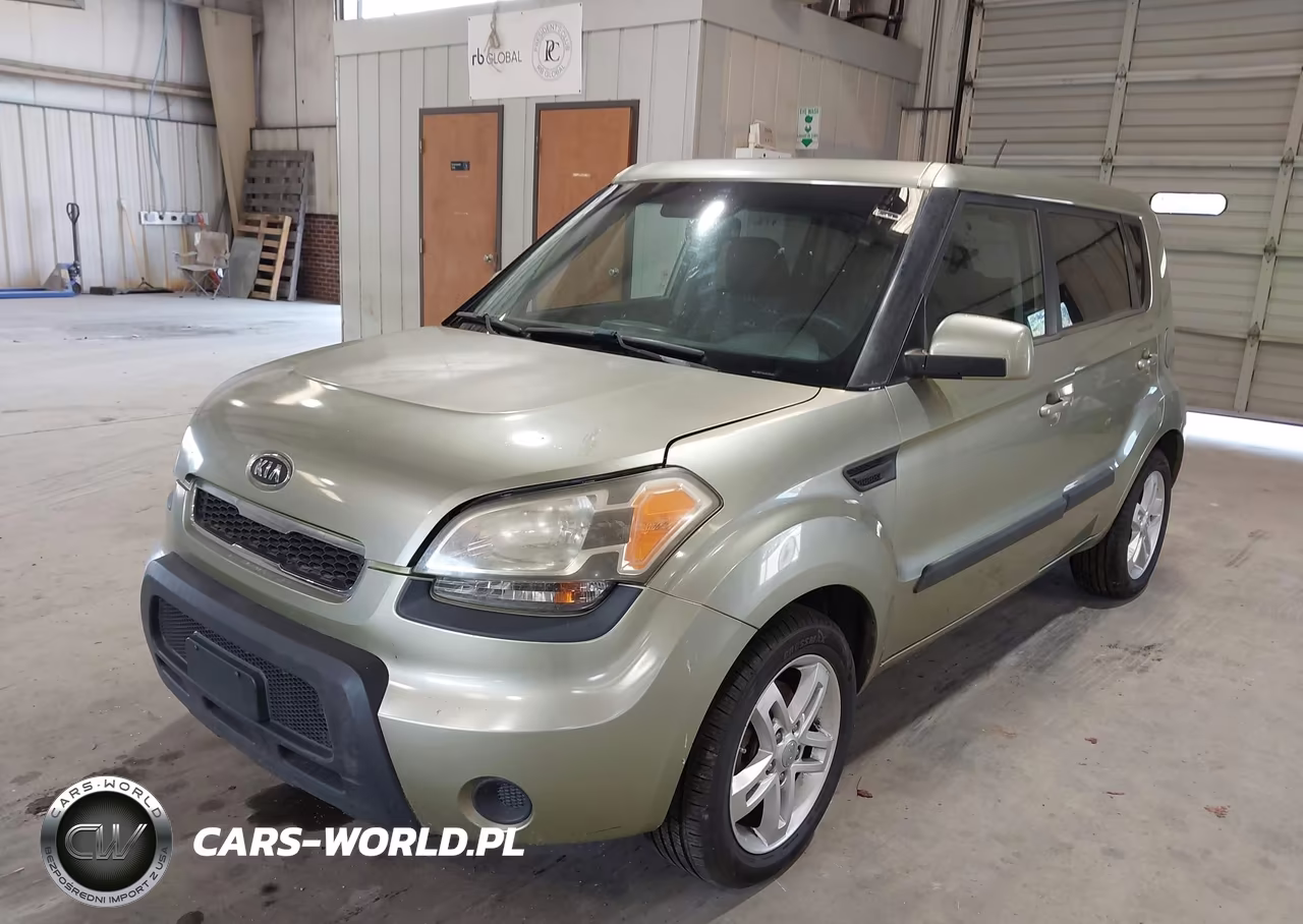 2011 Kia Soul + VIN:KNDJT2A2XB7233272 - 6