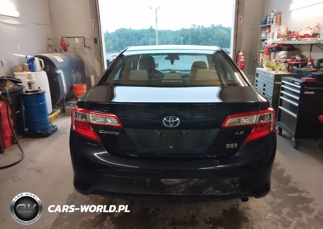 2013 Toyota Camry Hybrid Le VIN:4T1BD1FK2DU071819 - 17