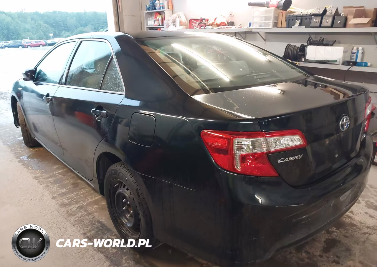 2013 Toyota Camry Hybrid Le VIN:4T1BD1FK2DU071819 - 3