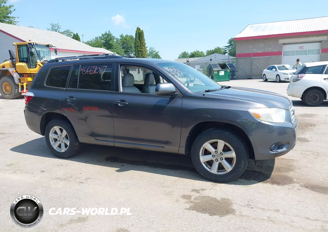 2010 Toyota Highlander Base V6 VIN:5TDBK3EH1AS003815 - 13