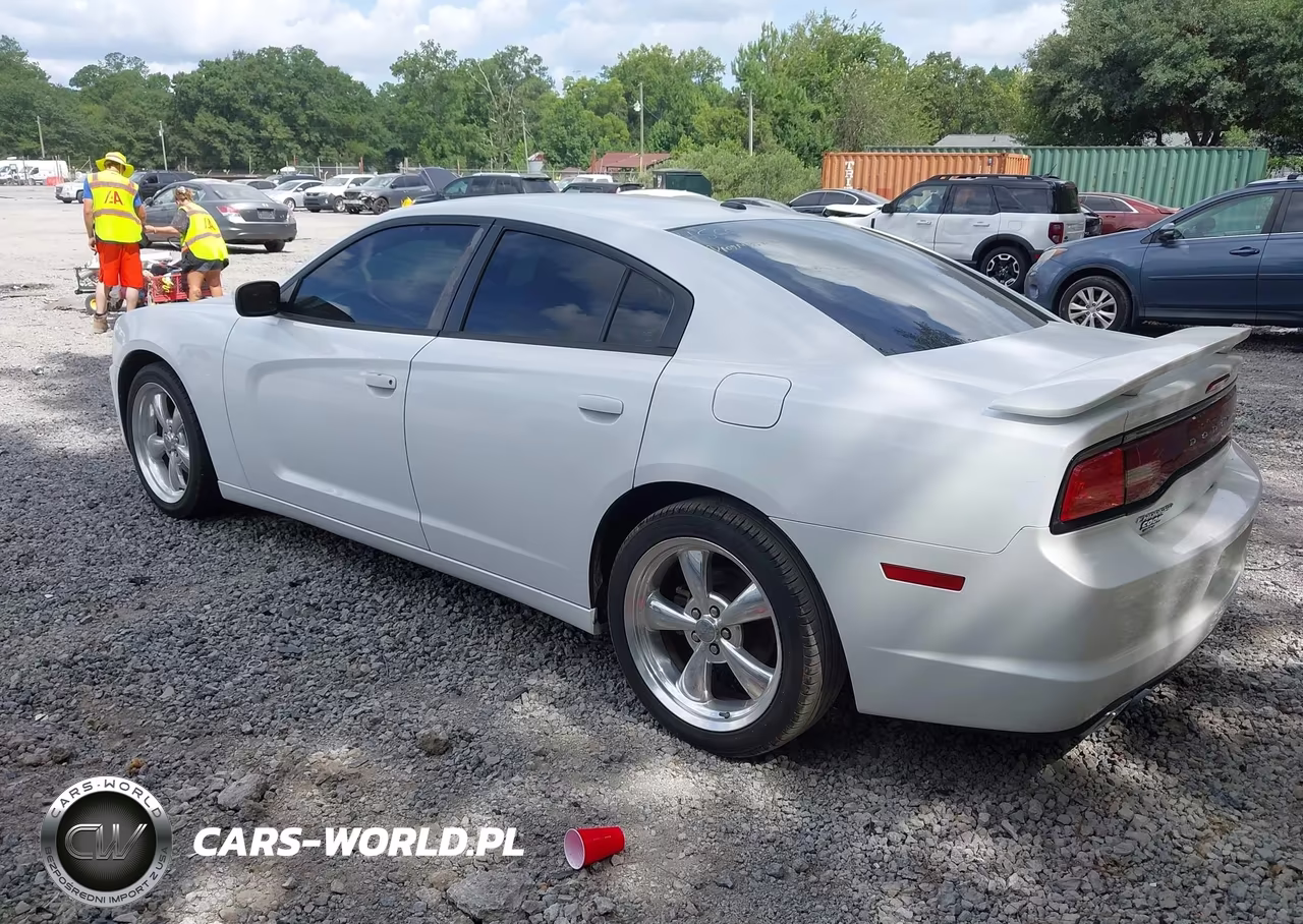 2013 Dodge Charger Sxt Plus VIN:2C3CDXHGXDH647961 - 3