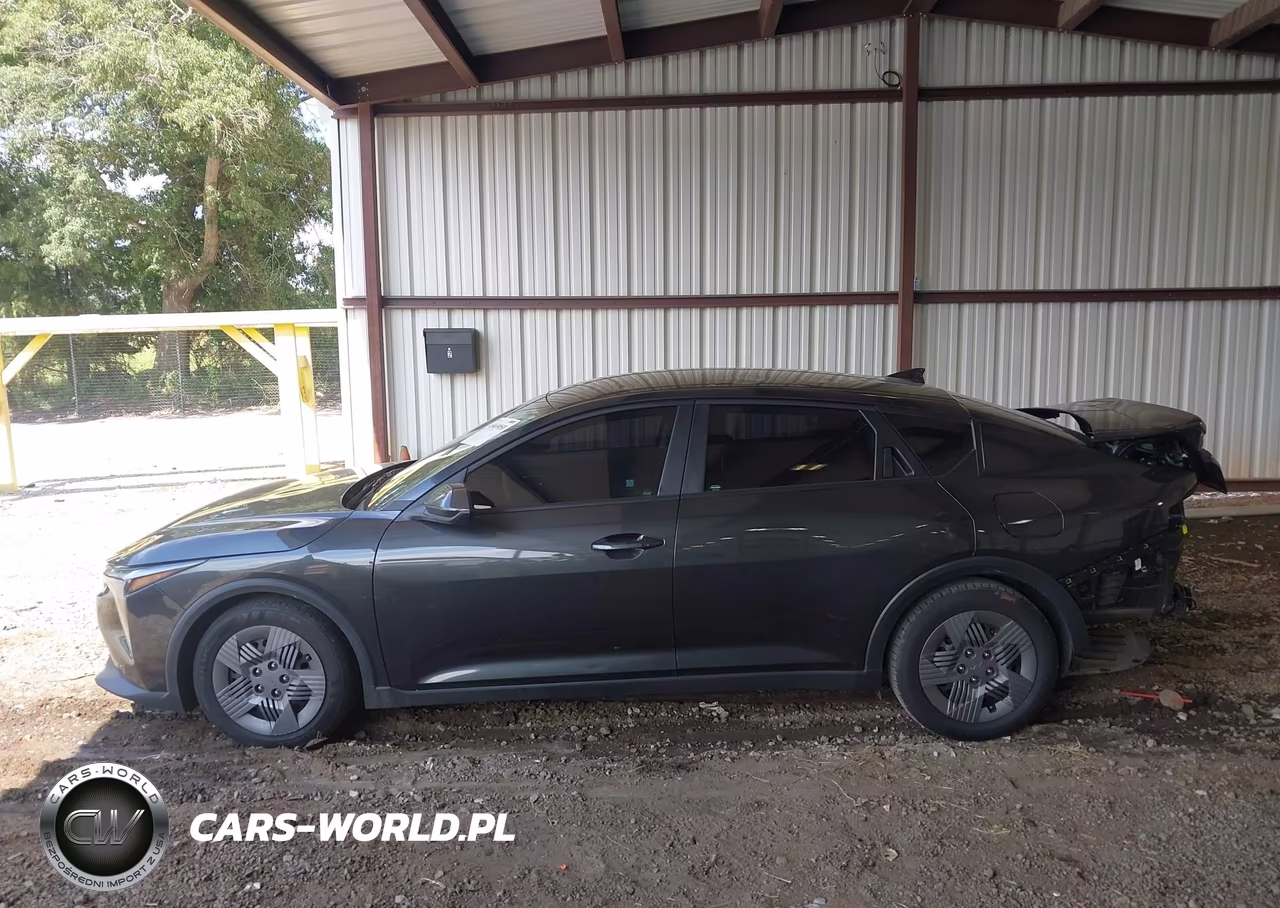 2025 Kia K4 Lx VIN:3KPFT4DE8SE159437 - 15