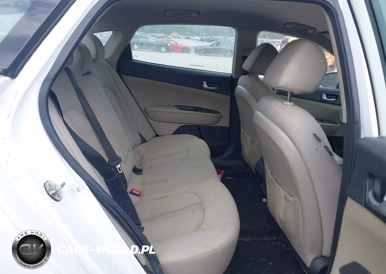 2018 Kia Optima Lx VIN:5XXGT4L34JG263935 - 8