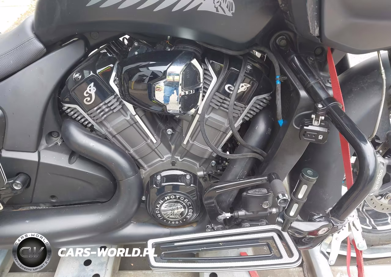 2021 Indian Motorcycle Co. Challenger Dark Horse VIN:56KLCDRR4M3402325 - 8