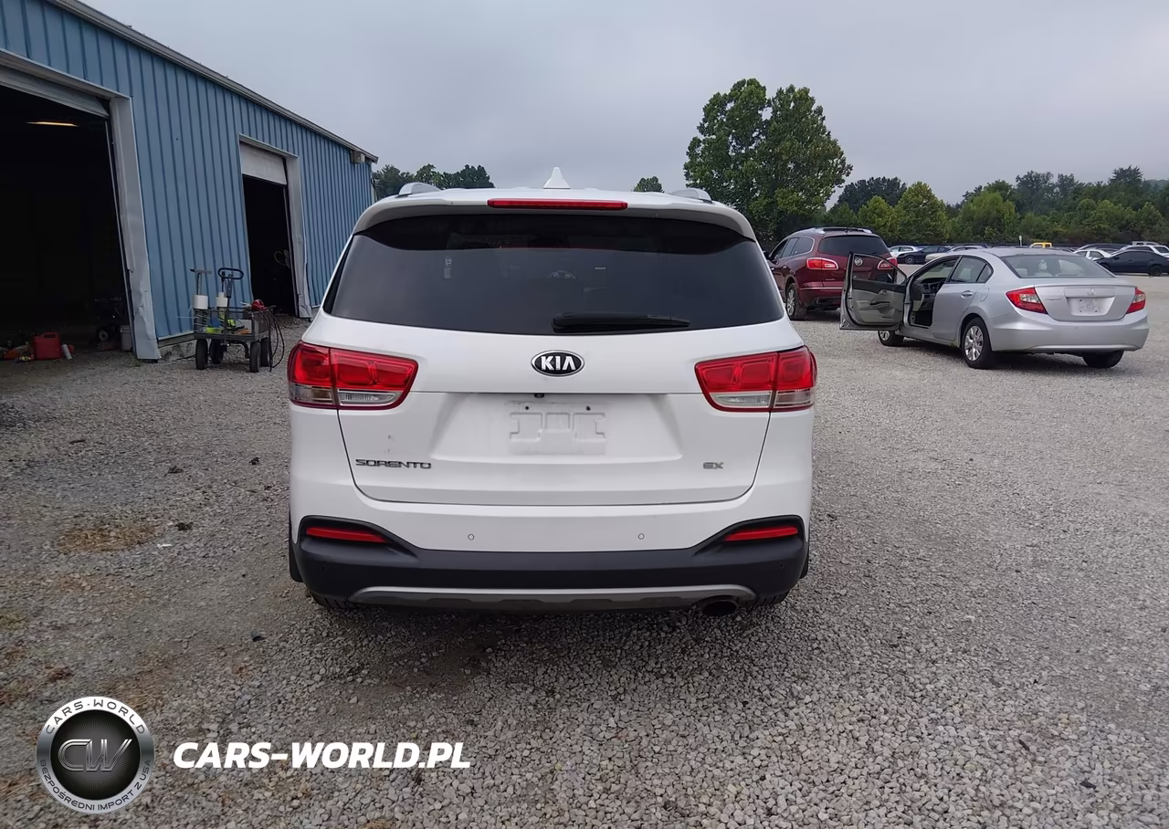 2018 Kia Sorento 3.3L Ex VIN:5XYPH4A56JG396584 - 16