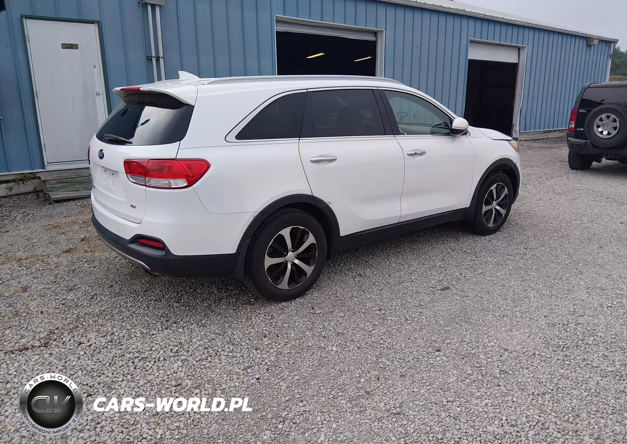 2018 Kia Sorento 3.3L Ex VIN:5XYPH4A56JG396584 - 4