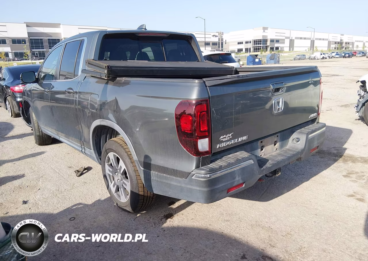 2019 Honda Ridgeline Rtl-T VIN:5FPYK3F64KB004641 - 3