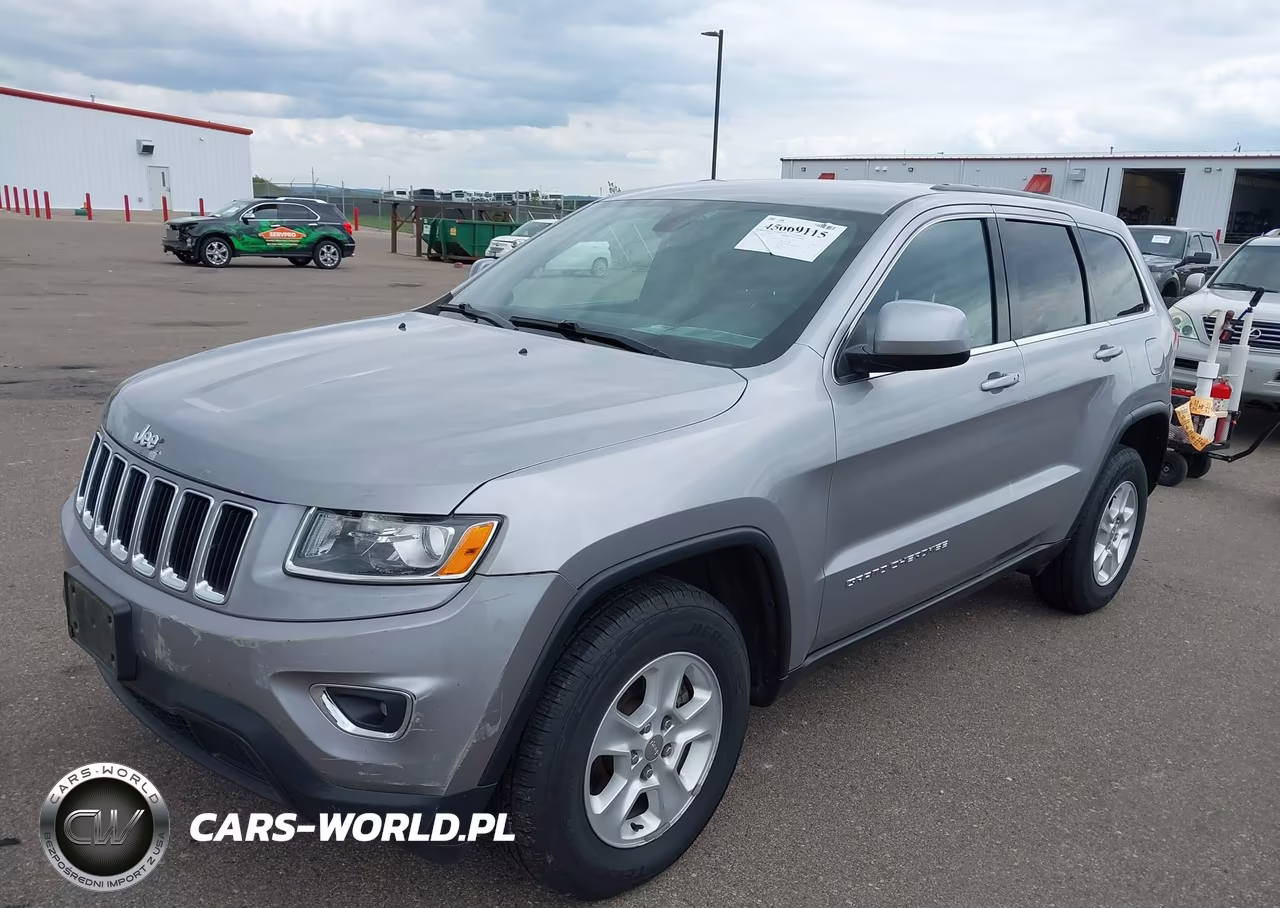 2015 Jeep Grand Cherokee Laredo VIN:1C4RJFAG2FC708390 - 2