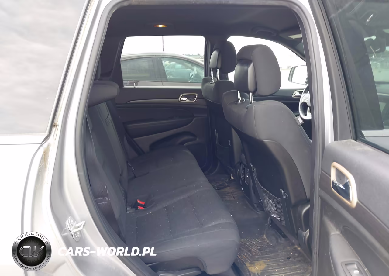 2015 Jeep Grand Cherokee Laredo VIN:1C4RJFAG2FC708390 - 8