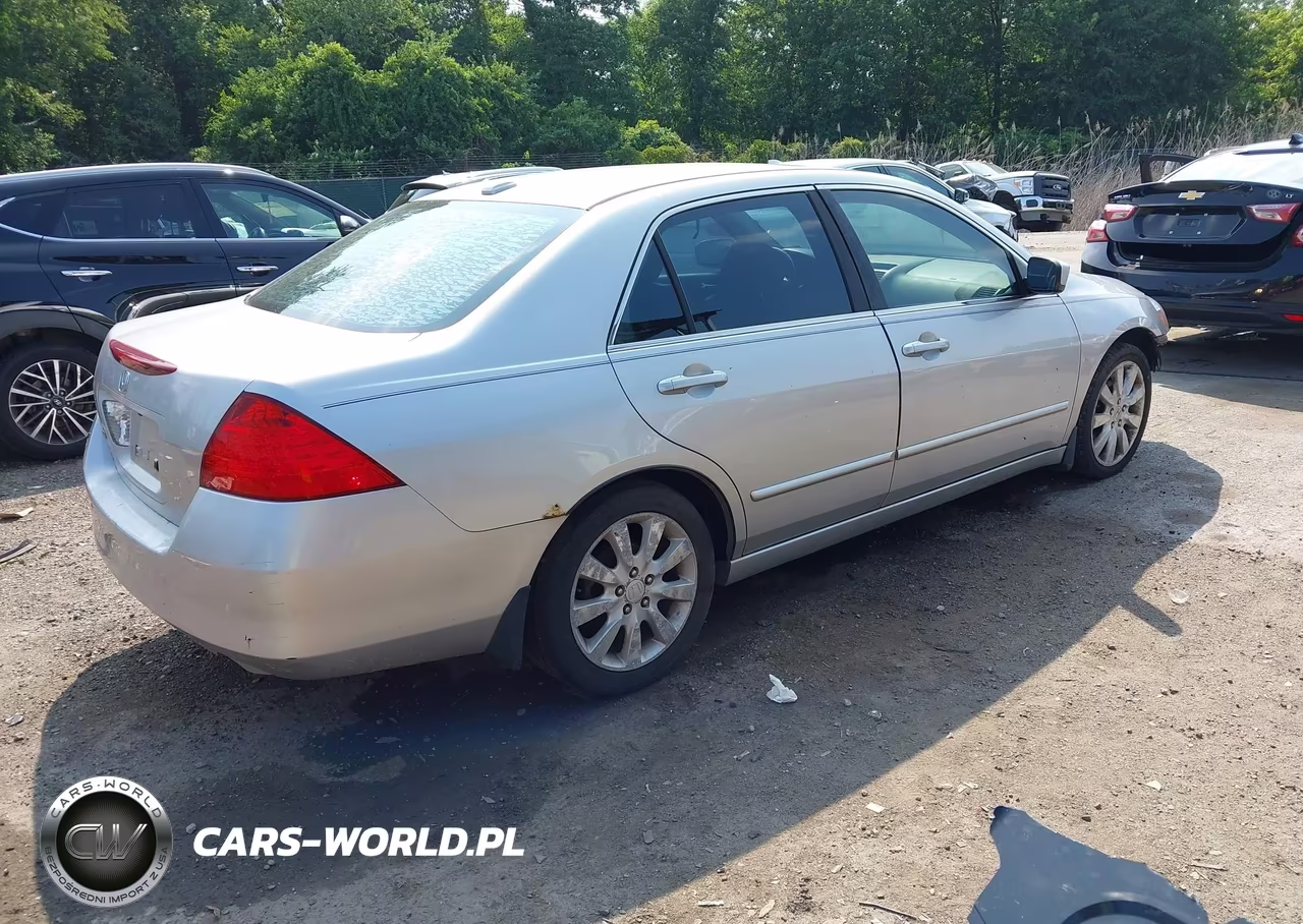 2007 Honda Accord 3.0 Ex VIN:1HGCM66847A057910 - 4