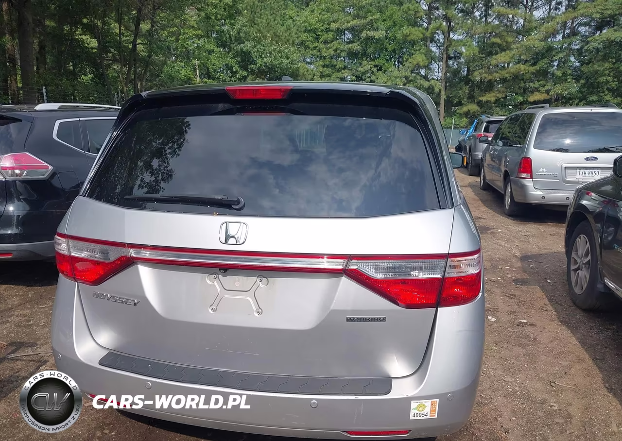 2013 Honda Odyssey Touring-Touring Elite VIN:5FNRL5H97DB043644 - 16