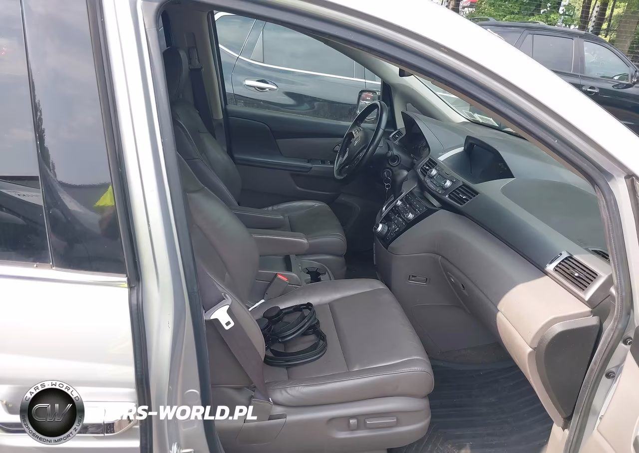 2013 Honda Odyssey Touring-Touring Elite VIN:5FNRL5H97DB043644 - 5