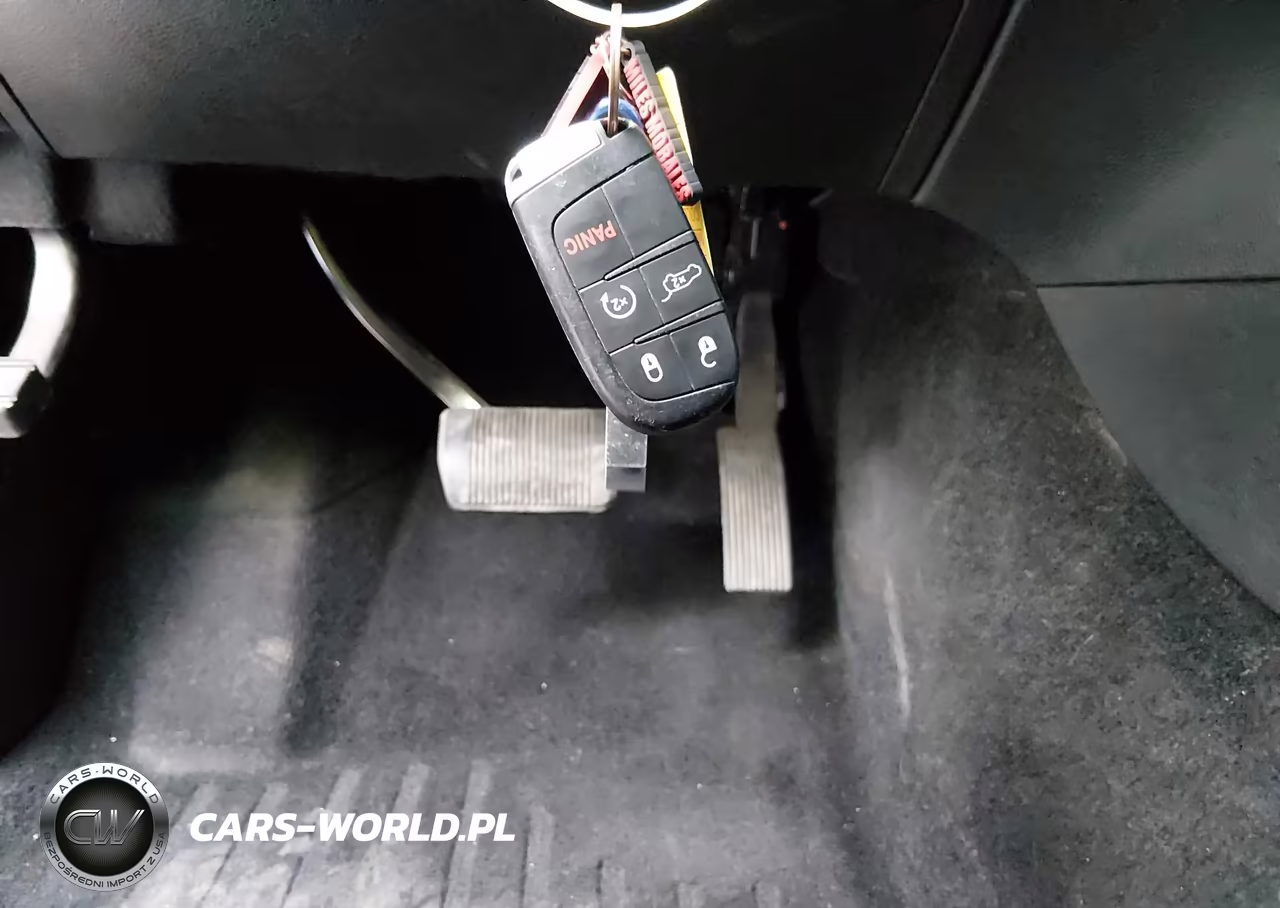 2014 Jeep Grand Cherokee Overland VIN:1C4RJECG0EC364290 - 11