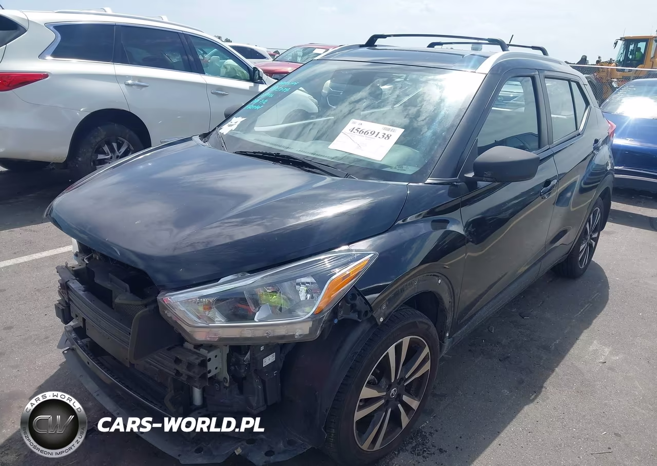 2018 Nissan Kicks Sv VIN:3N1CP5CU5JL500389 - 2