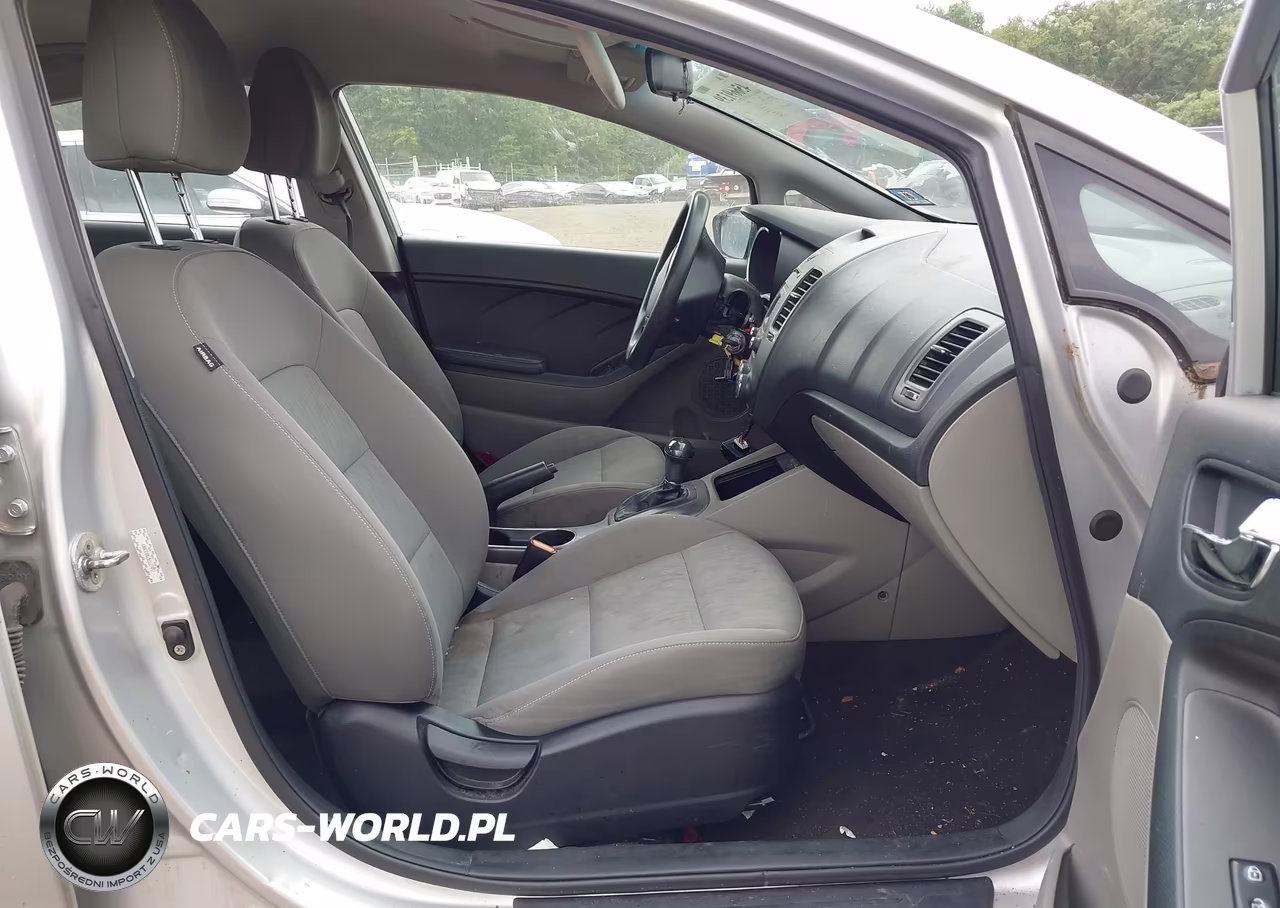 2016 Kia Forte Lx VIN:KNAFK4A63G5527412 - 5