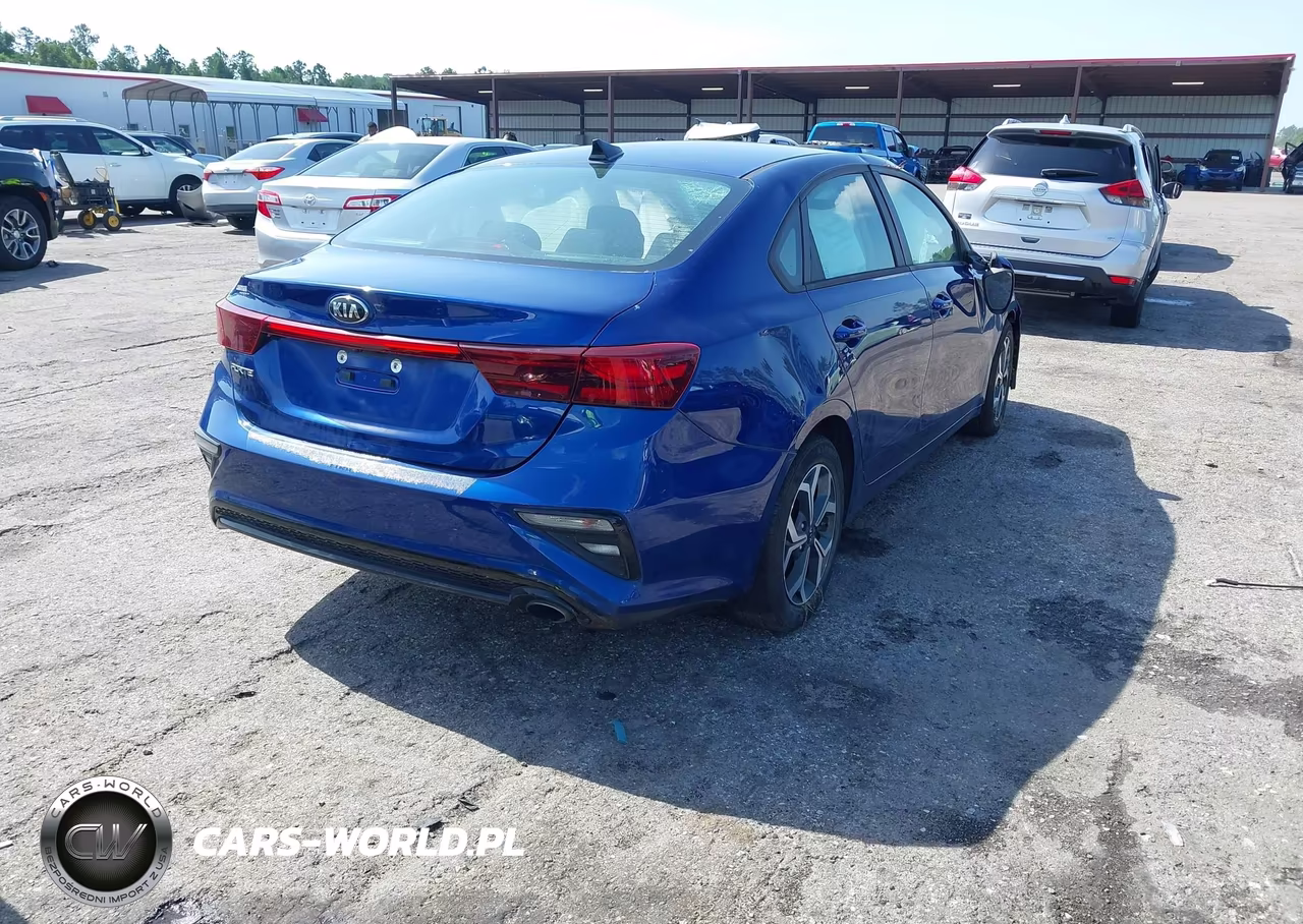 2021 Kia Forte Lxs VIN:3KPF24AD2ME394577 - 4