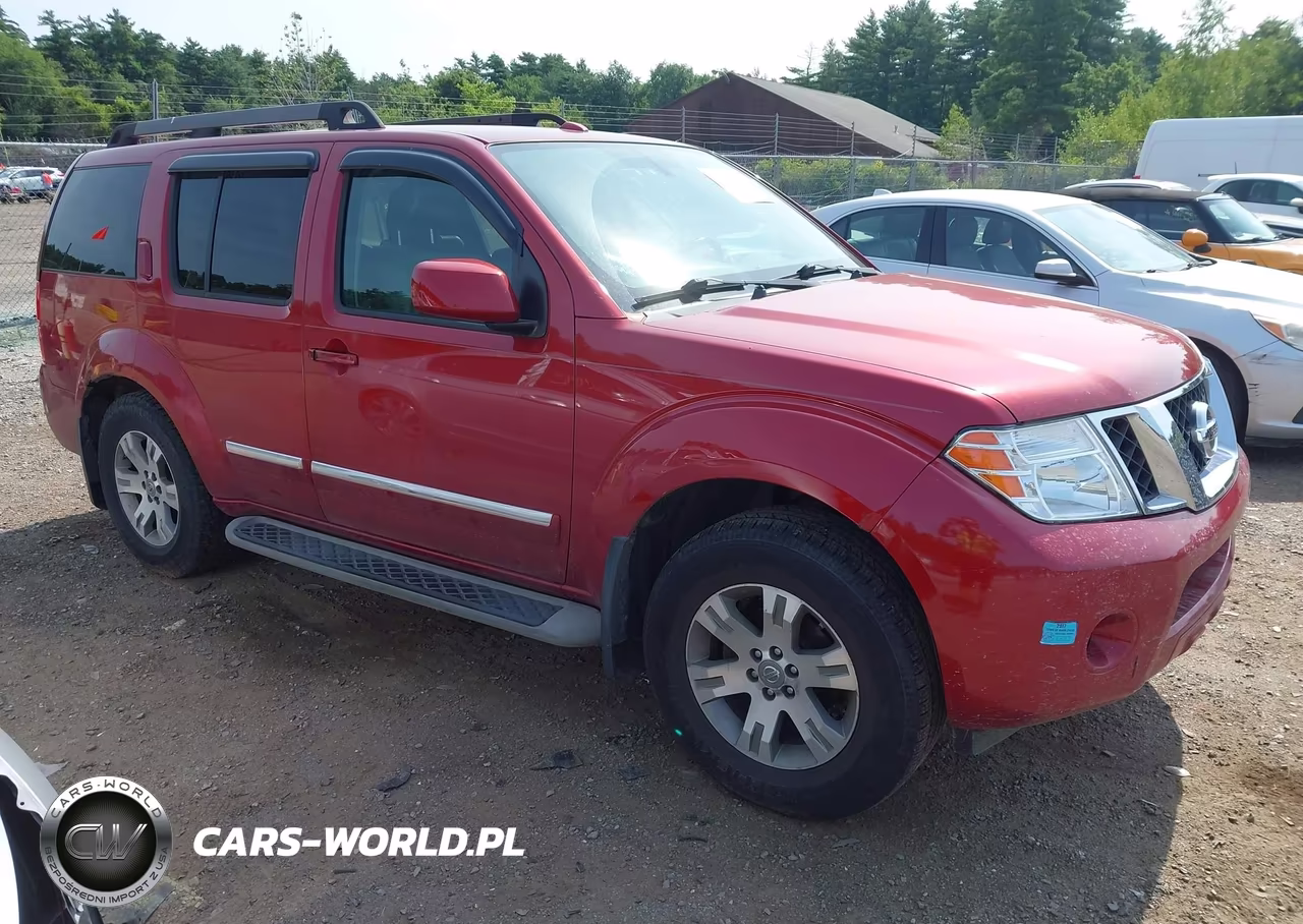 2012 Nissan Pathfinder Silver