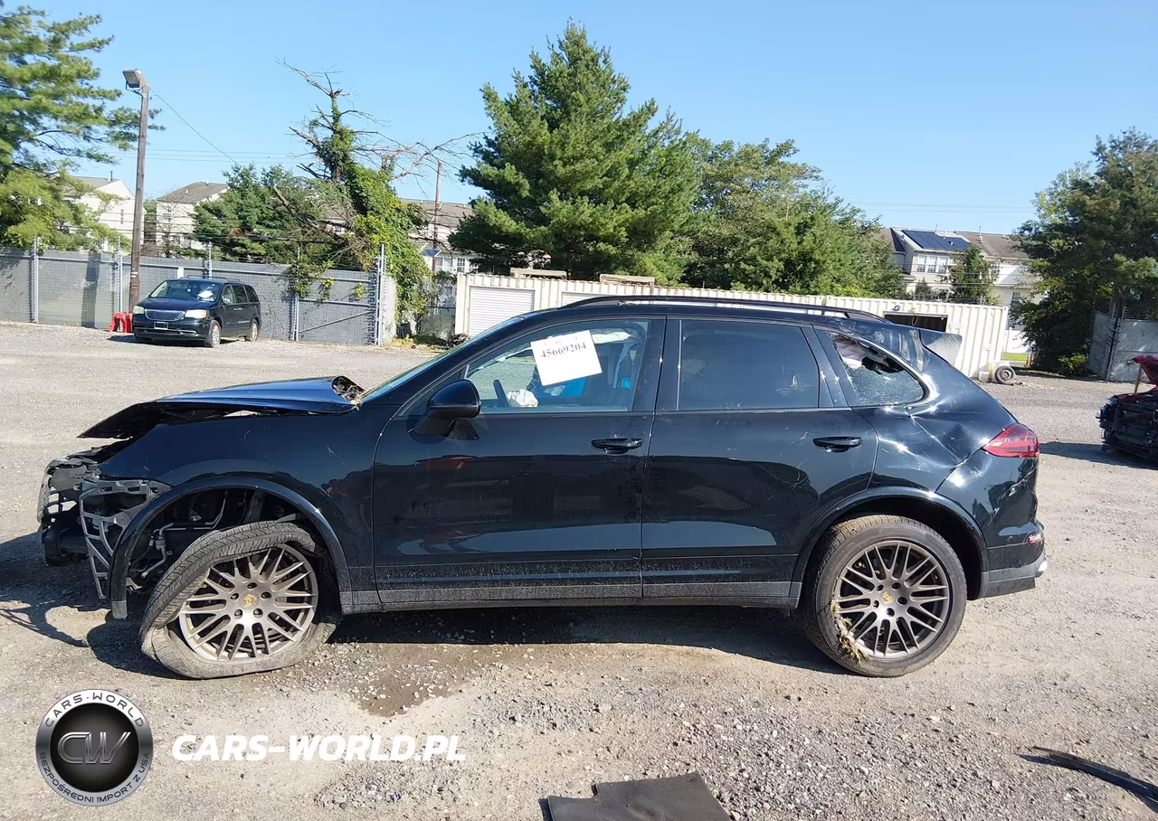 2017 Porsche Cayenne Platinum Edition VIN:WP1AA2A29HKA92298 - 14