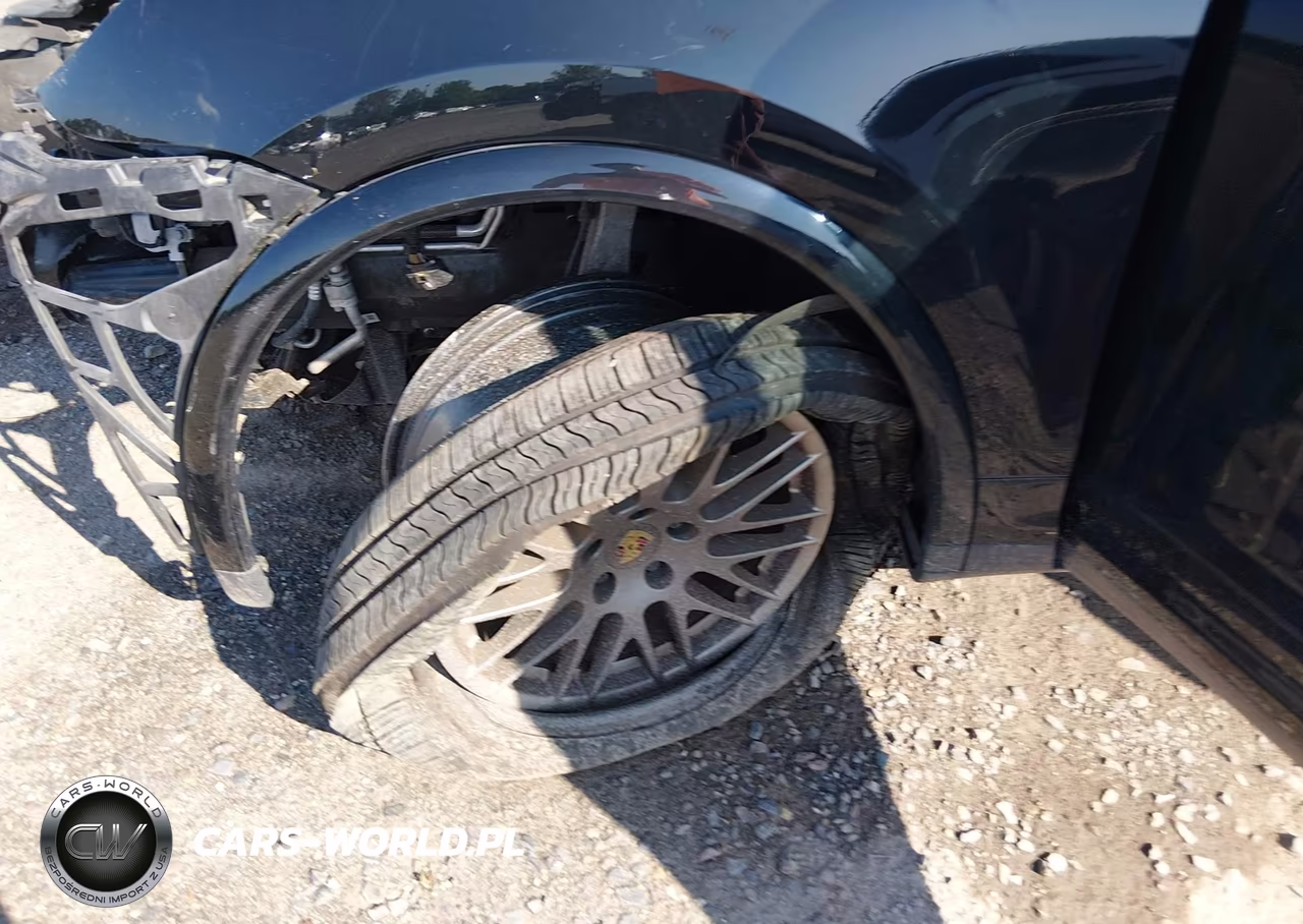 2017 Porsche Cayenne Platinum Edition VIN:WP1AA2A29HKA92298 - 6