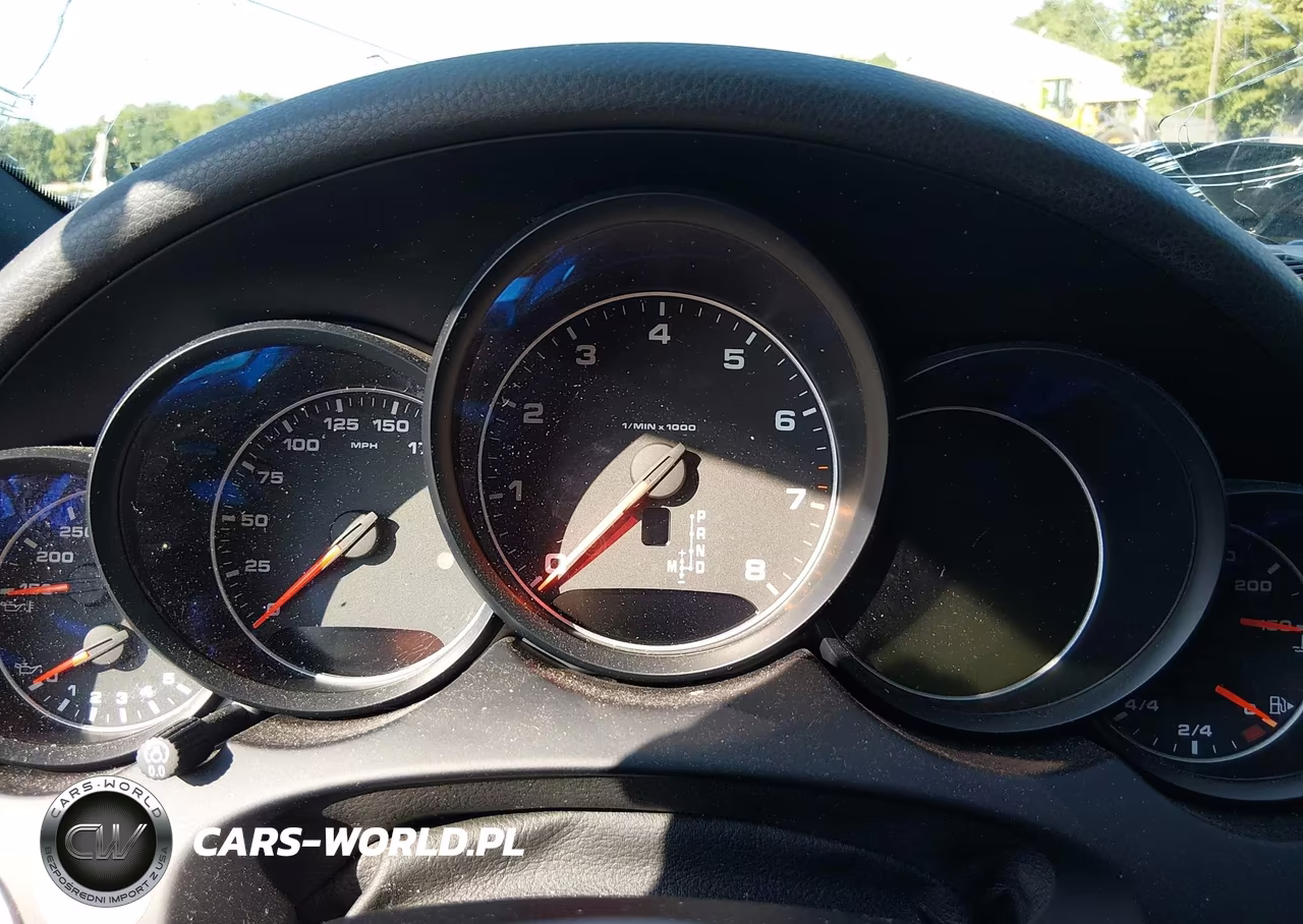 2017 Porsche Cayenne Platinum Edition VIN:WP1AA2A29HKA92298 - 7